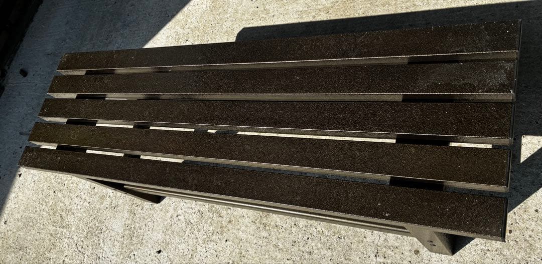 ベンチ アルミ　軽量　スラットデザイン 約120cm