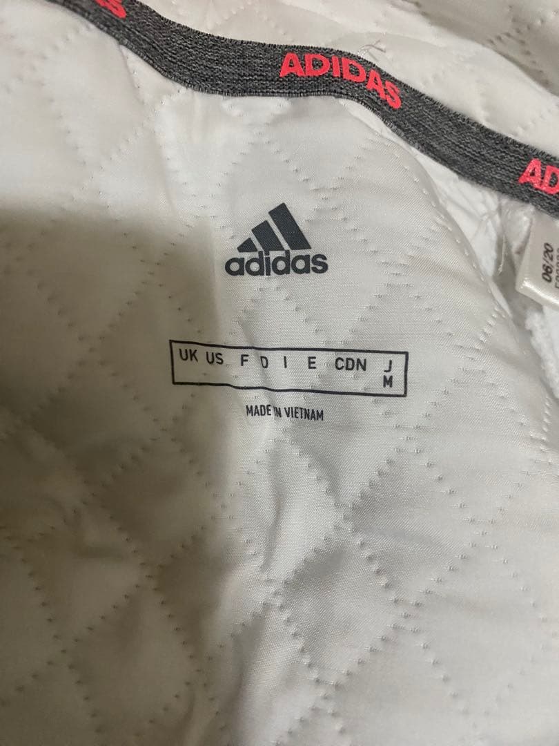adidas セットアップ
