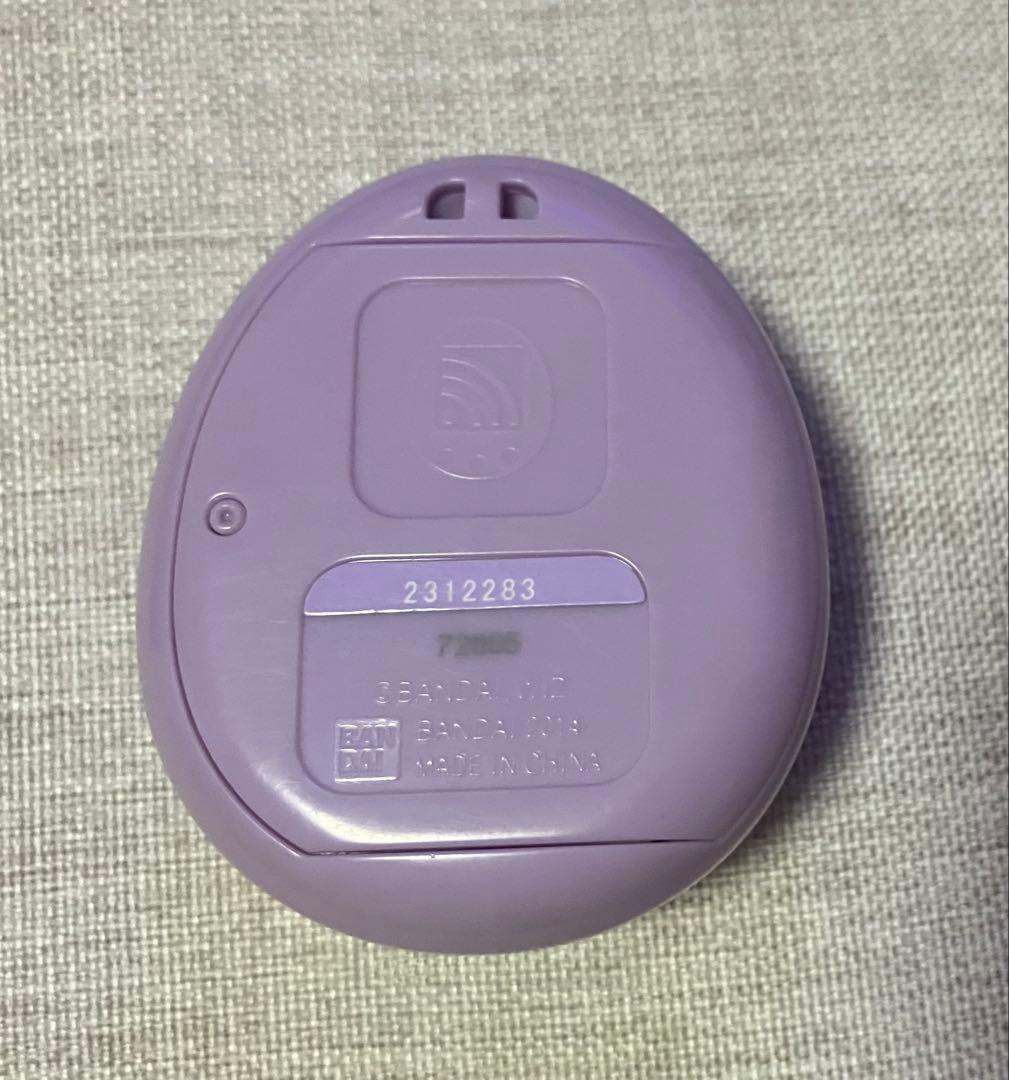 ダウンロードアイテム有りBANDAI たまごっち4U+ ラベンダー　カバー付き
