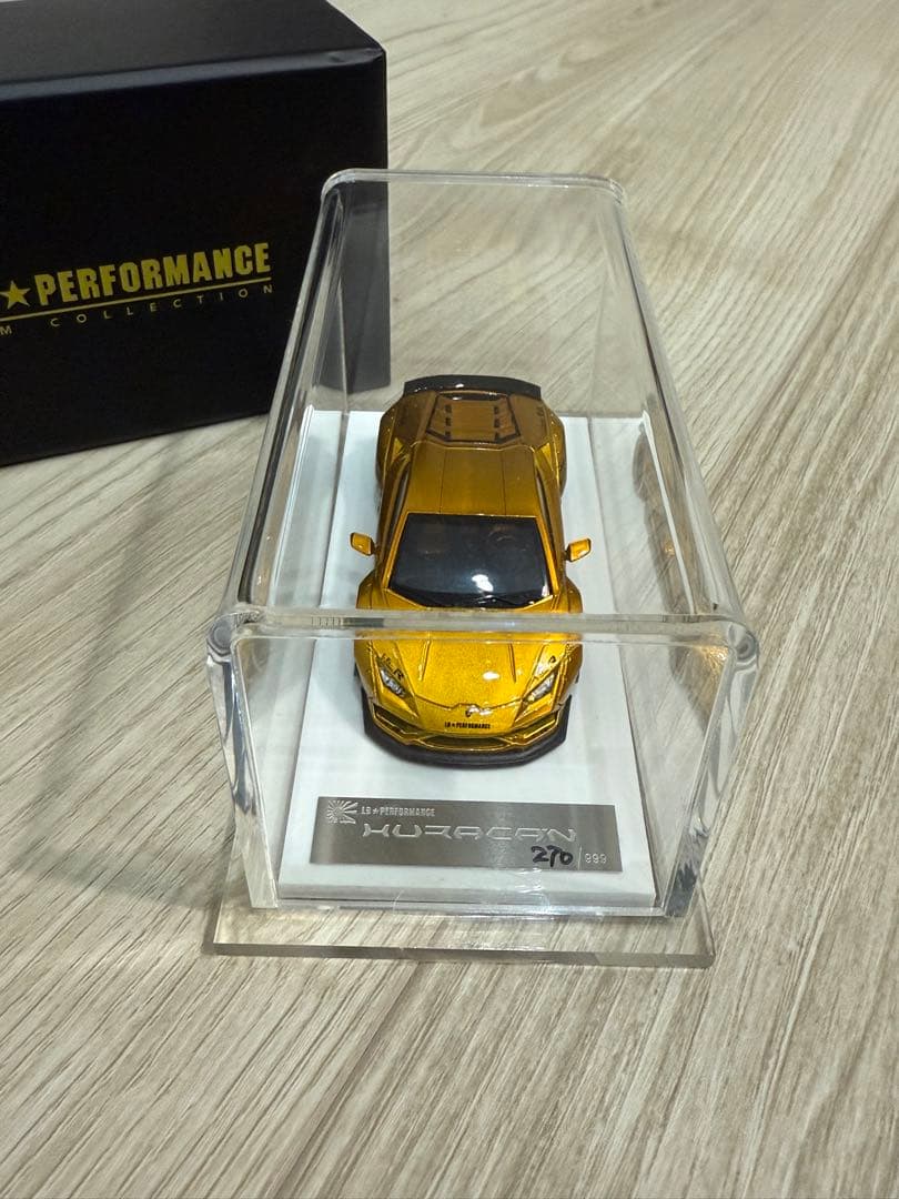 ONEMODEL LB★ Lamborghini Huracan ゴールド