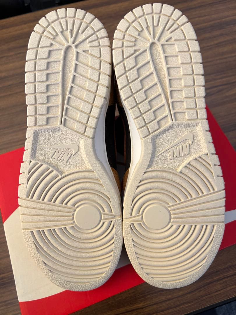 ナイキ ダンク ハイ　NIKE DUNK HI プレミアムダークカレー