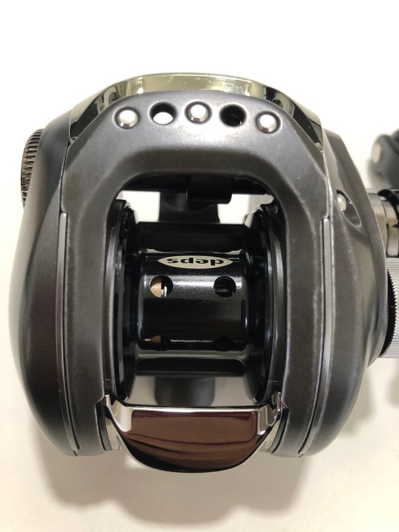 希少・限定deps daiwa ZDV100H