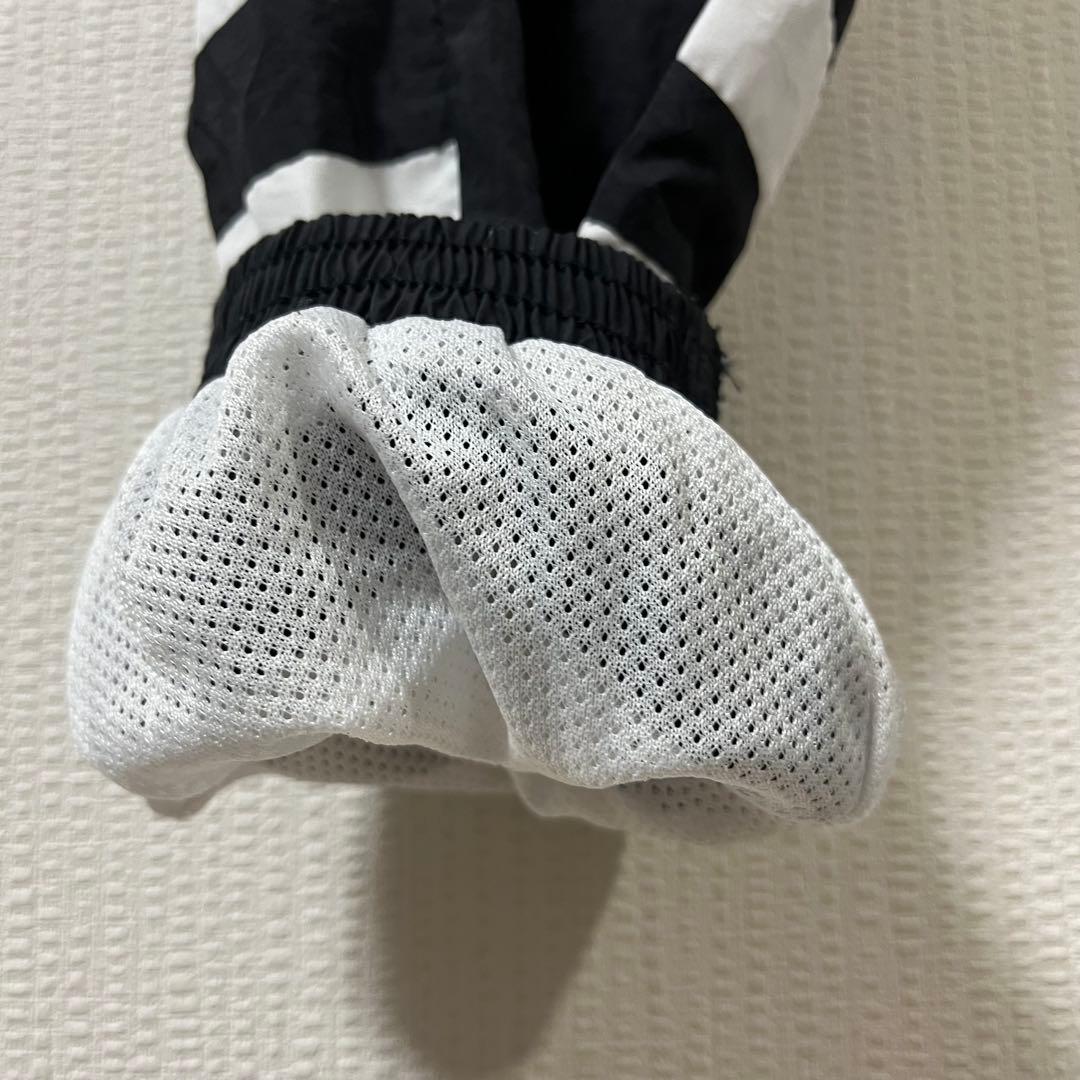 アディダスオリジナルス　トレフォイルビッグロゴ ナイロンパンツ　Mサイズ　美品