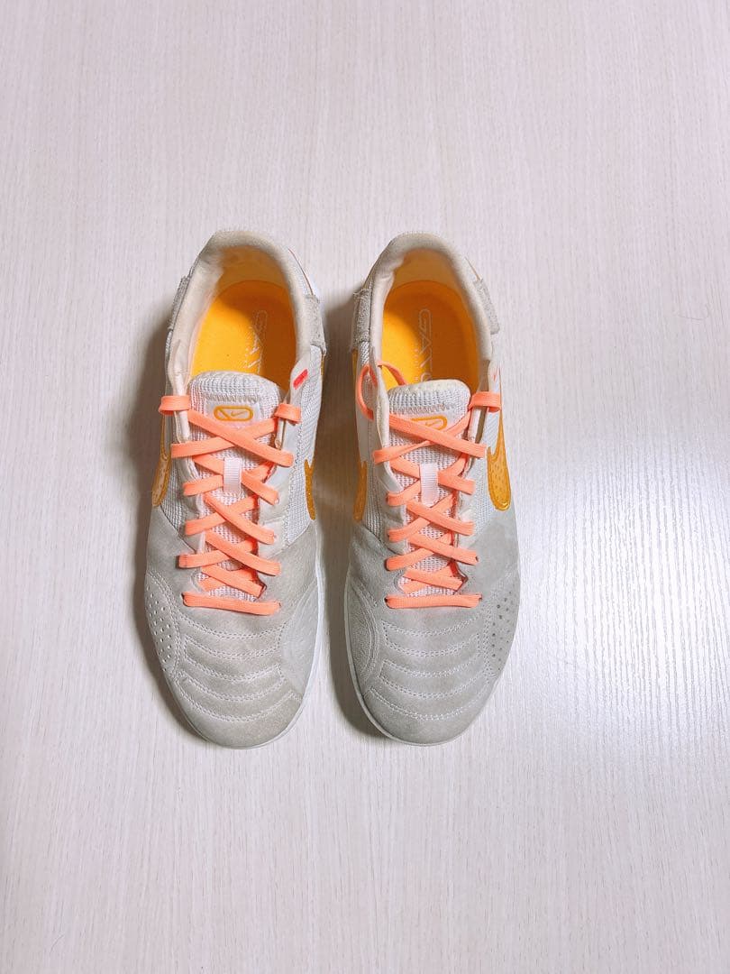 NIKE -フットサルシューズ　ガト　26㎝