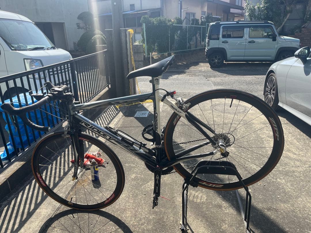 RIDLEY HELIUM カーボンフレームZIPP 303 カーボンホイール付