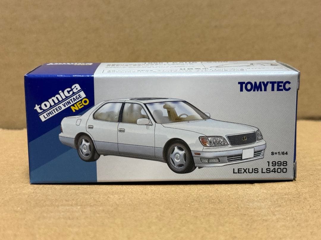 トミカリミテッドヴィンテージネオ LEXUS LS400 1998 白　アジア