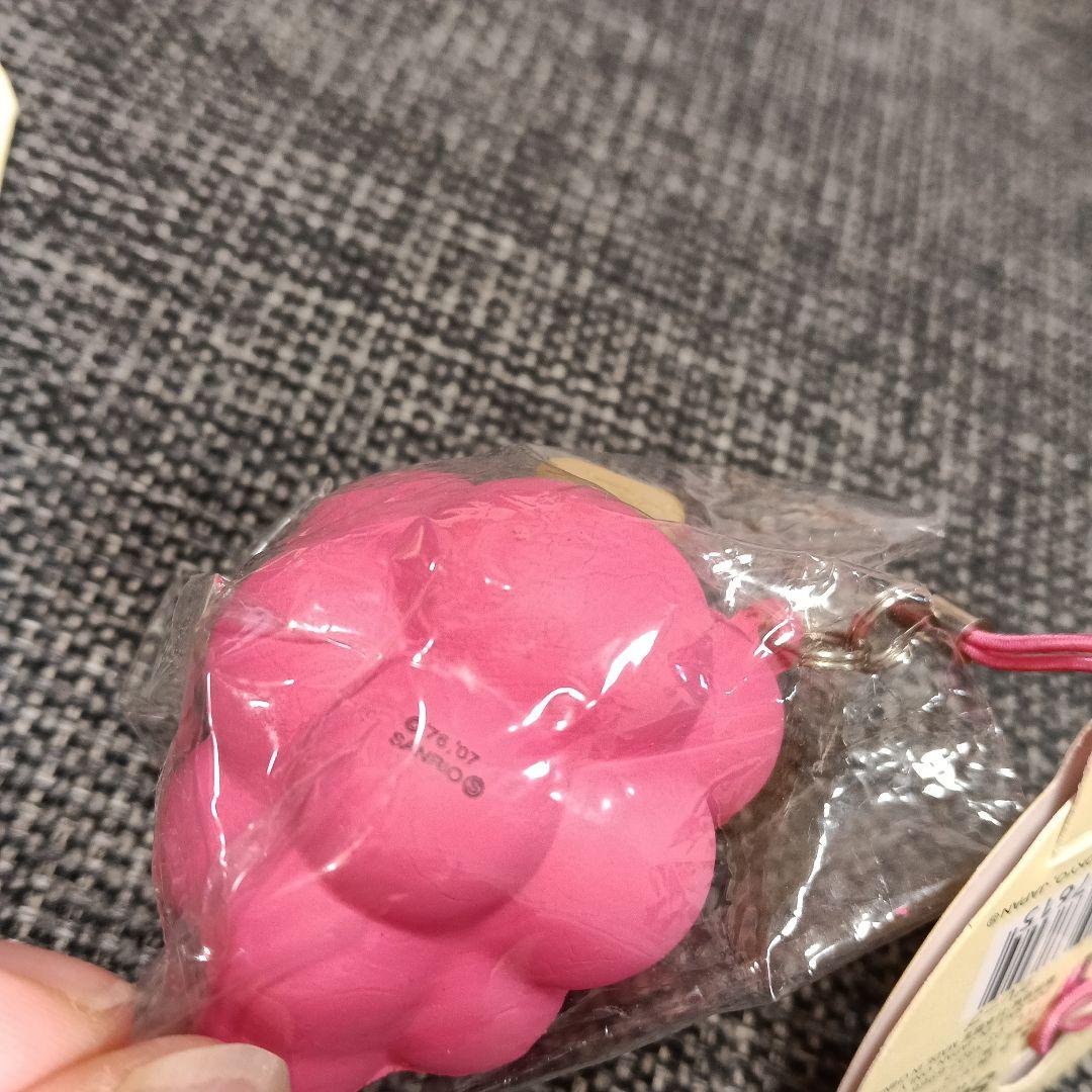 サンリオ ハローキティ フルーツやわらかマスコット　チェリー　ぶどう　2個セット