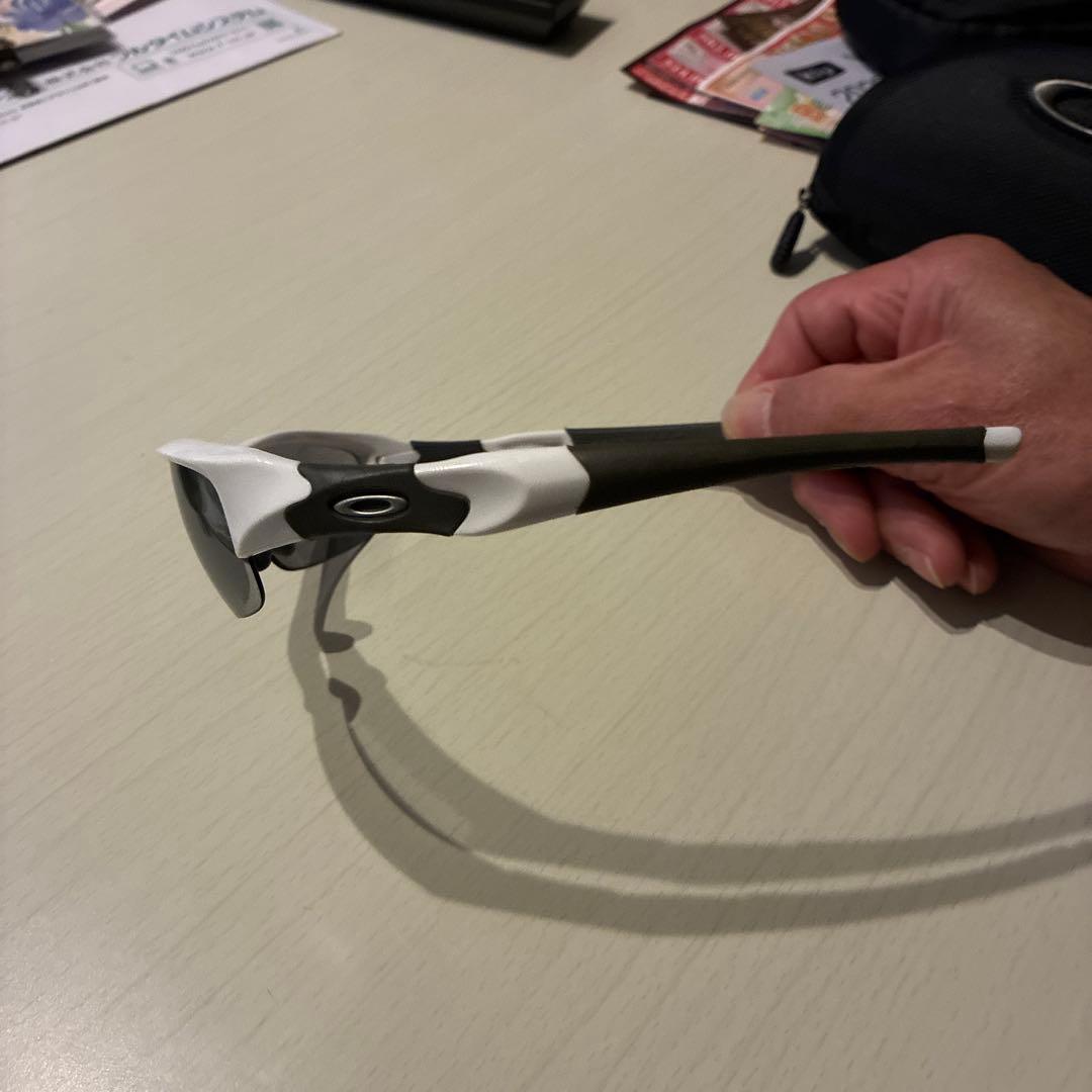Oakley ホワイトサングラス グレーレンズ