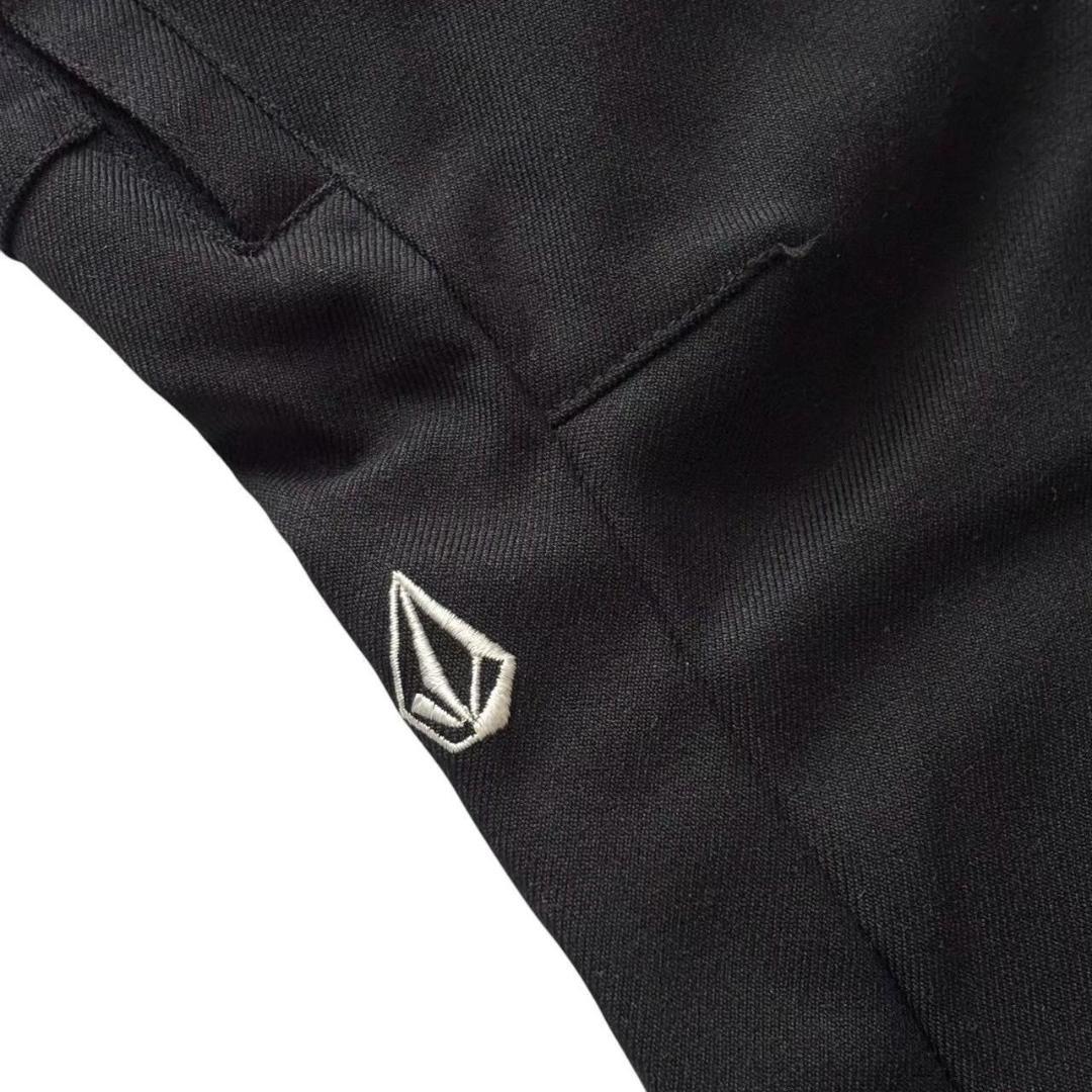 VOLCOM ボルコム スノーボードウェア 黒 マルチカラー ジャケット スキー