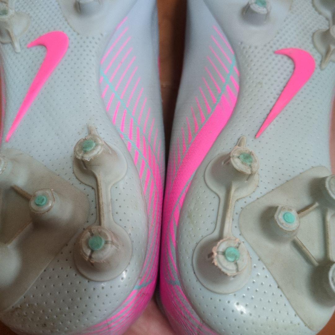 Nike Mercurial サッカーシューズ グレー/ピンク