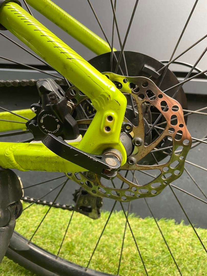 Specialized ライムグリーン クロスバイク　⭐︎引取限定⭐︎
