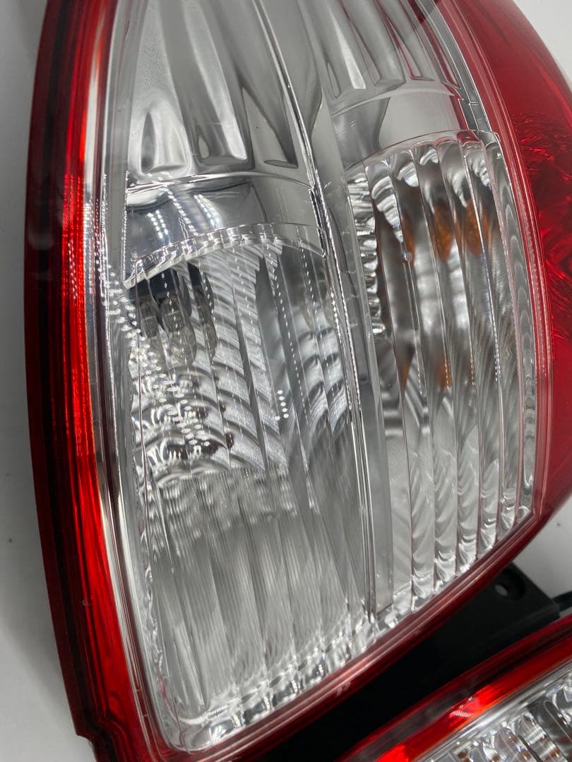 スズキ SX4 純正 テールランプ 左右セット 美品 割れなし