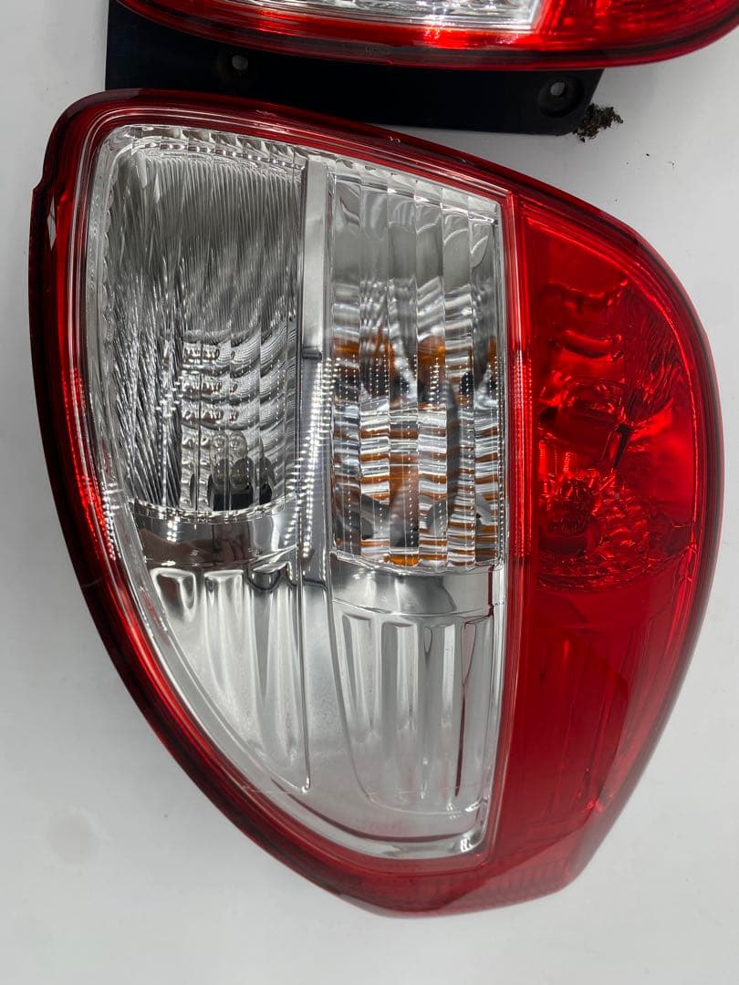 スズキ SX4 純正 テールランプ 左右セット 美品 割れなし