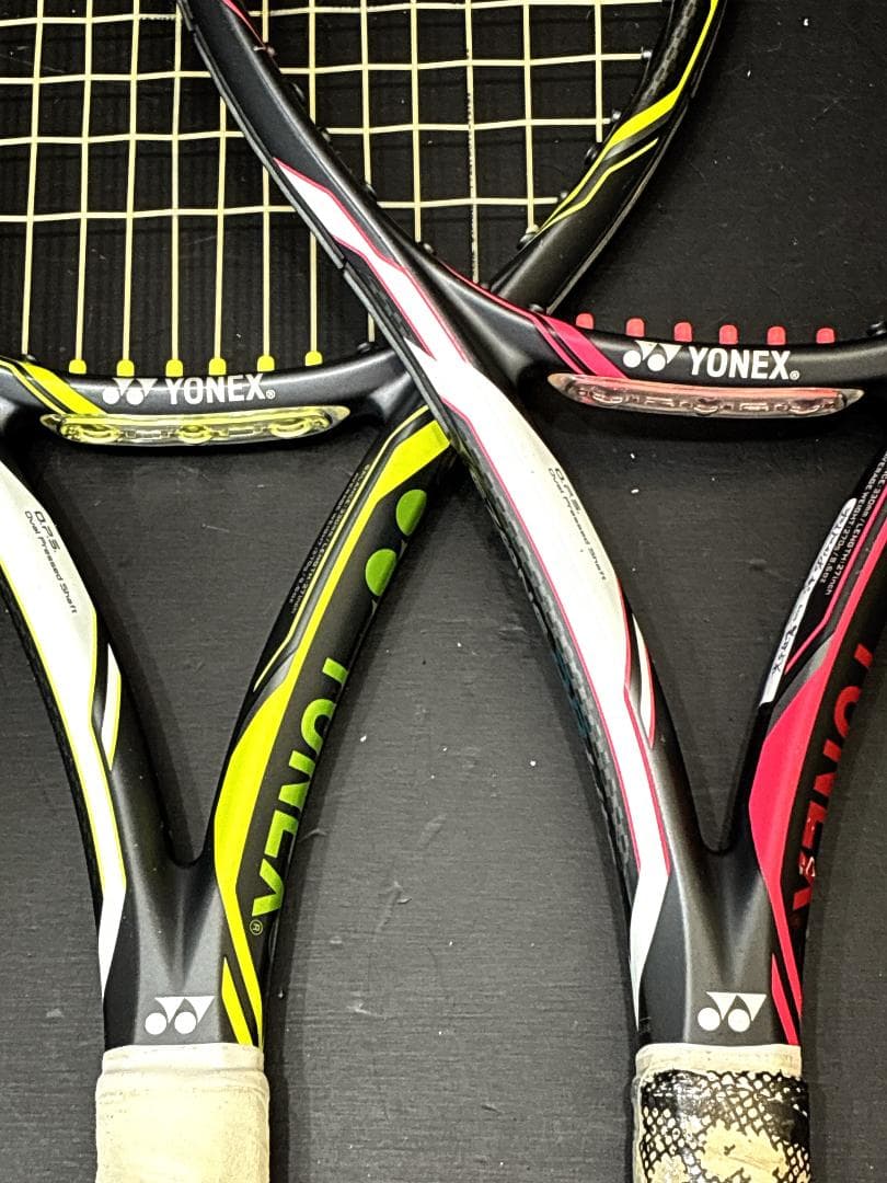 YONEX EZONE DR LITE ヨネックス　硬式ラケット　2本セット