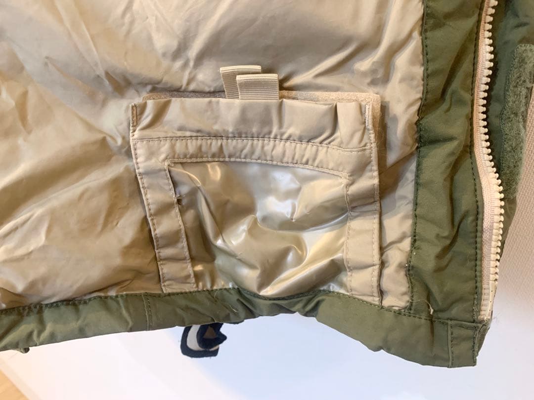 【スノボジャケット】foursquareフォースクウェア（定価4万円程）私服利用