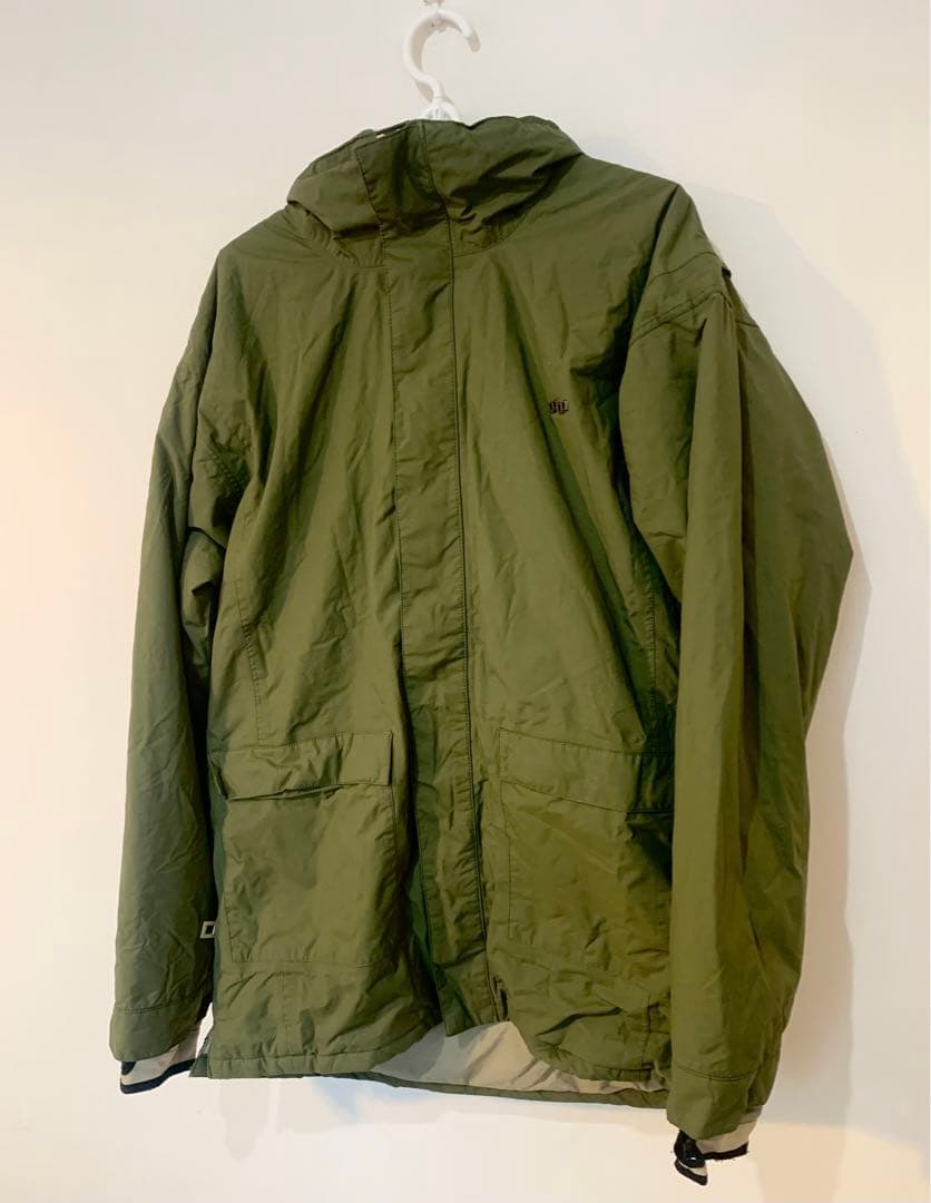 【スノボジャケット】foursquareフォースクウェア（定価4万円程）私服利用