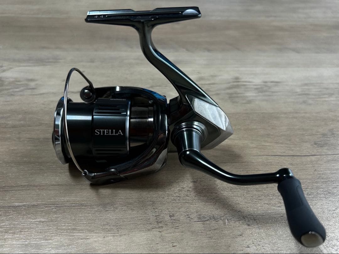 SHIMANO STELLA スピニングリール 専用ケース付き