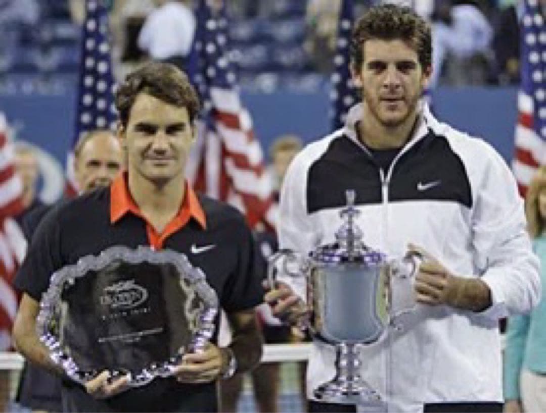 NIKE フェデラーモデル2009年全米OPENモデル色違い値下げしました