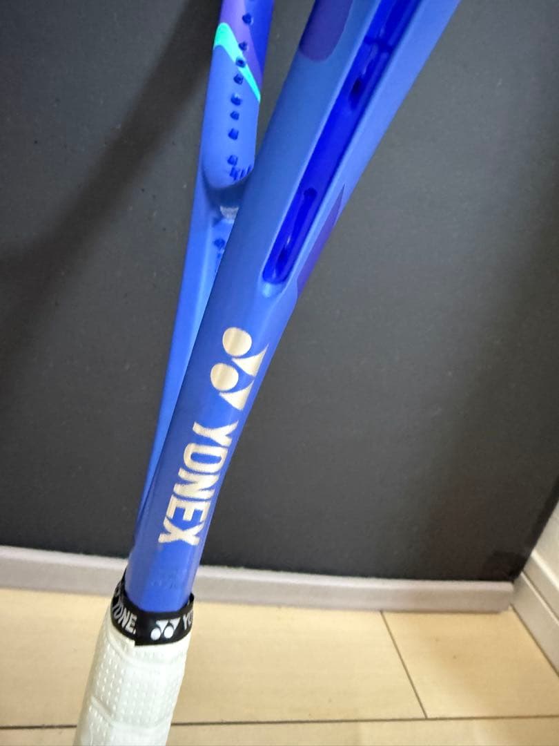 YONEX Eゾーン 100l テニスラケット