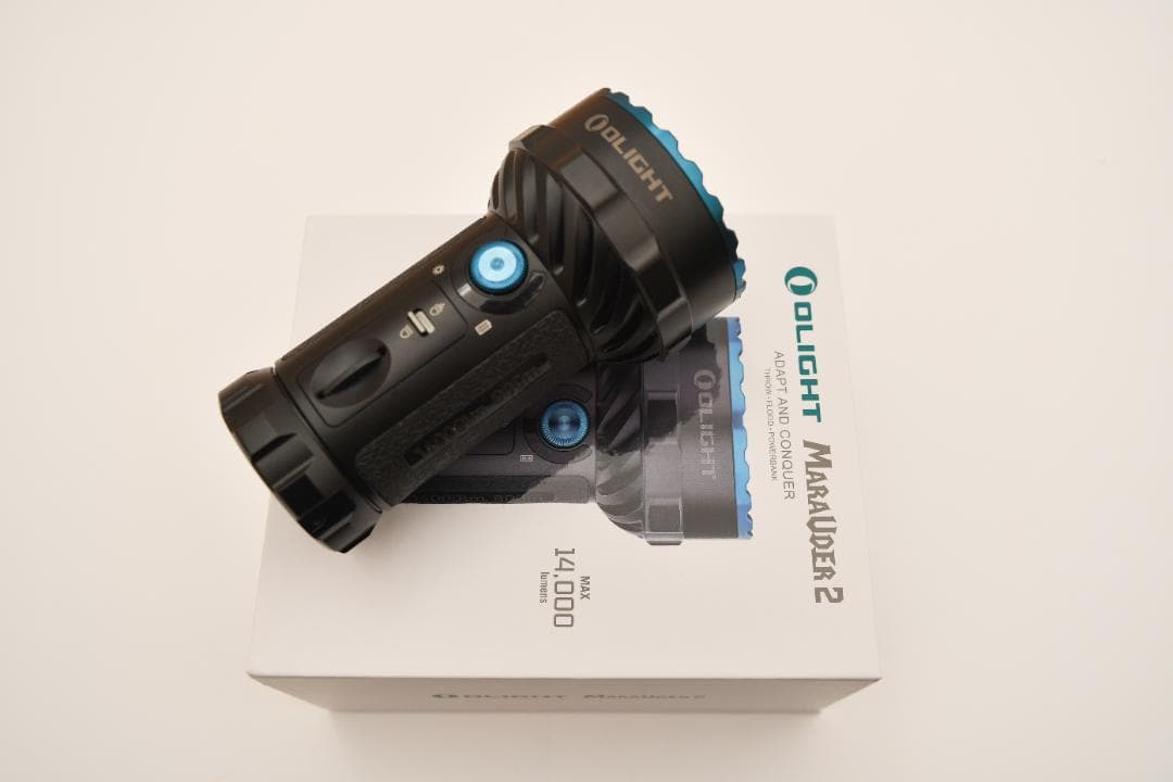 【極上美品】OLIGHT Marauder 2 懐中電灯 14000ルーメン