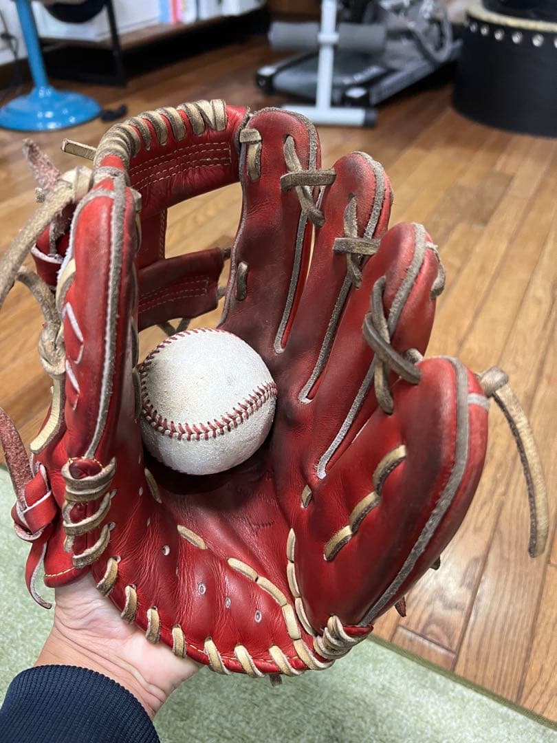 カッコイイ！　ミズノプロ・クラシック 硬式、内野用グラブ