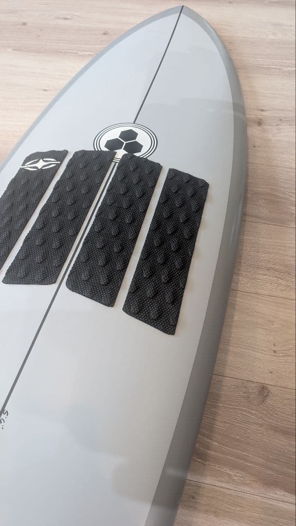 美品　G-Skate（ジースケート） 5'6シャイニングライトフィン付：送料込み
