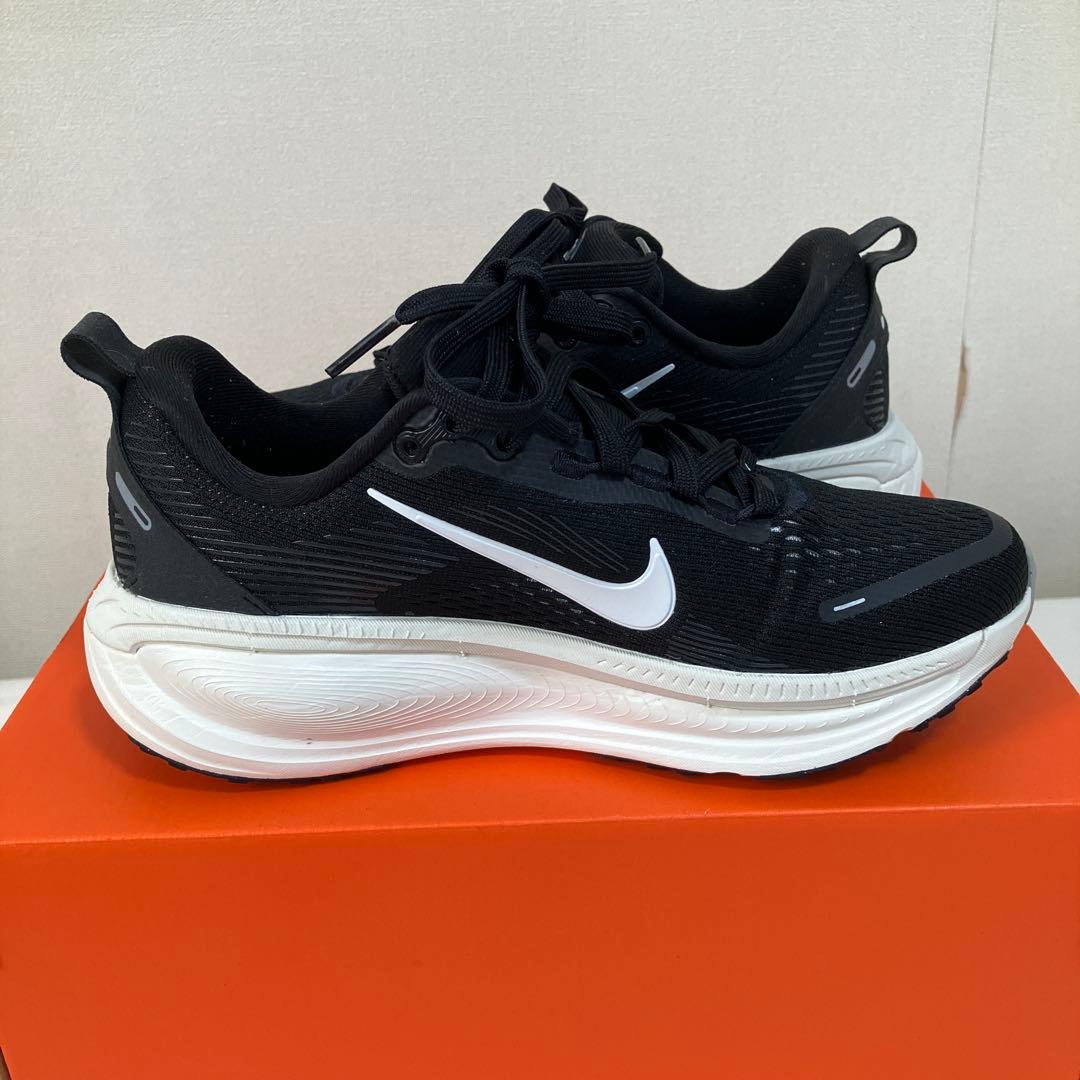 NIKE ボメロ18 22.5cm