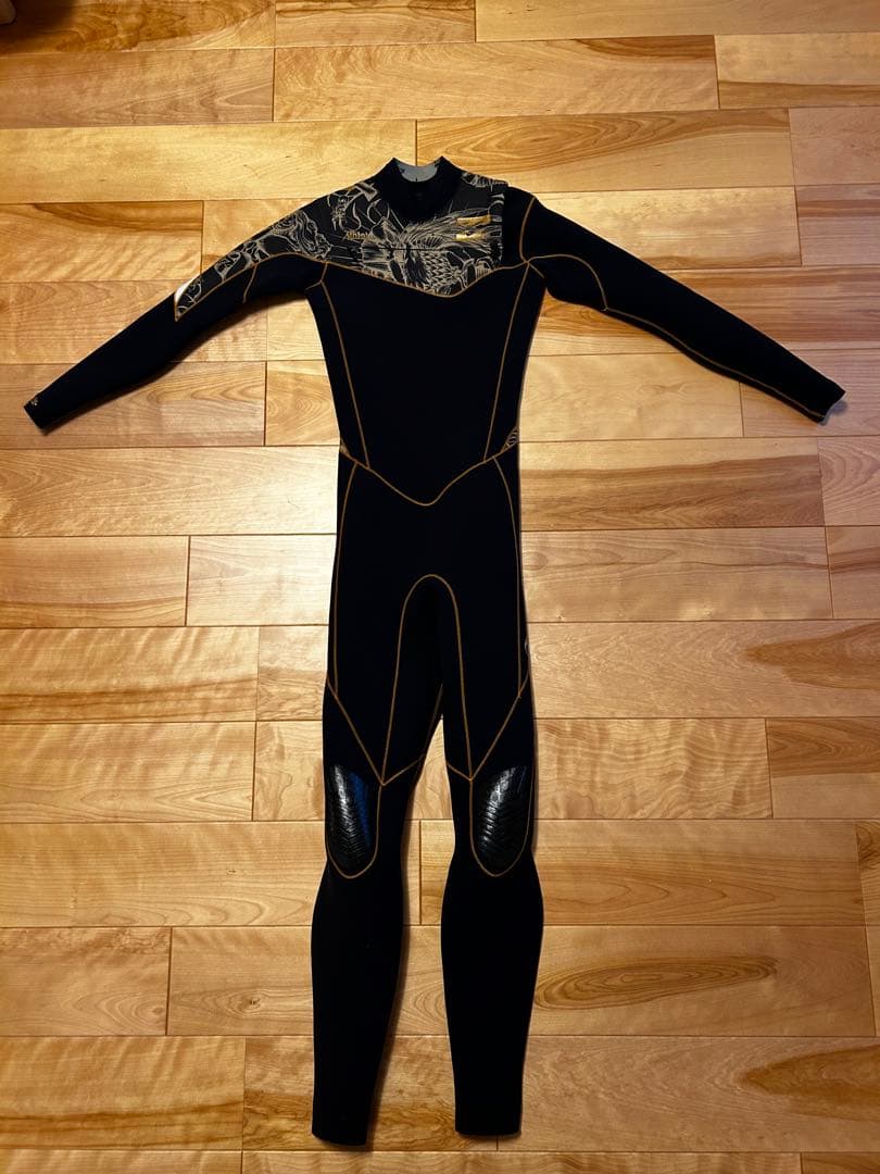 BILLABONG　Athlete ウェットスーツ 黒金デザイン