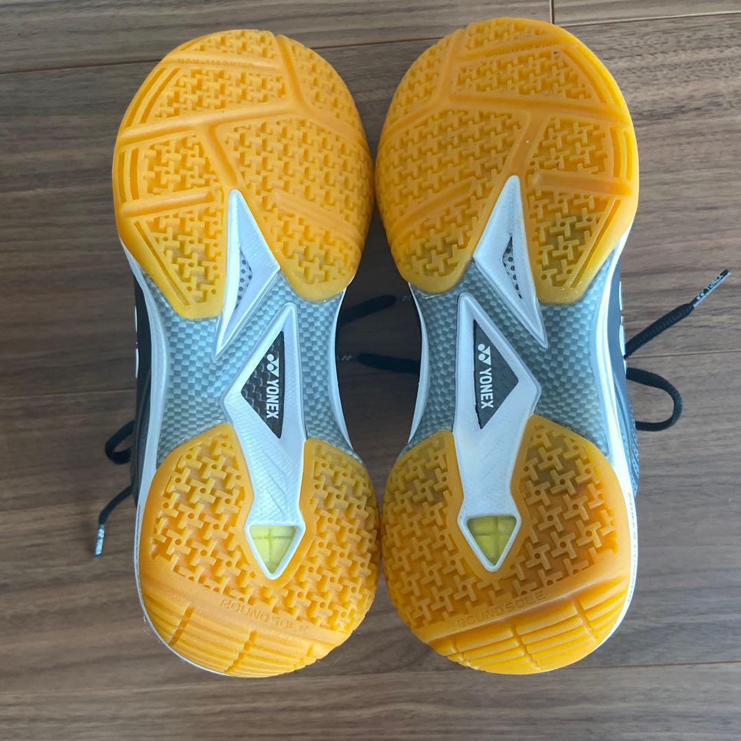 YONEX POWER CUSHION バドミントンシューズ／22.5cm