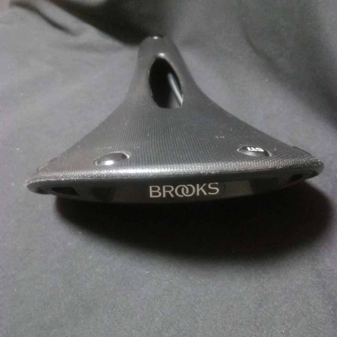 BROOKS CAMBIUM CARVED C17 サドル