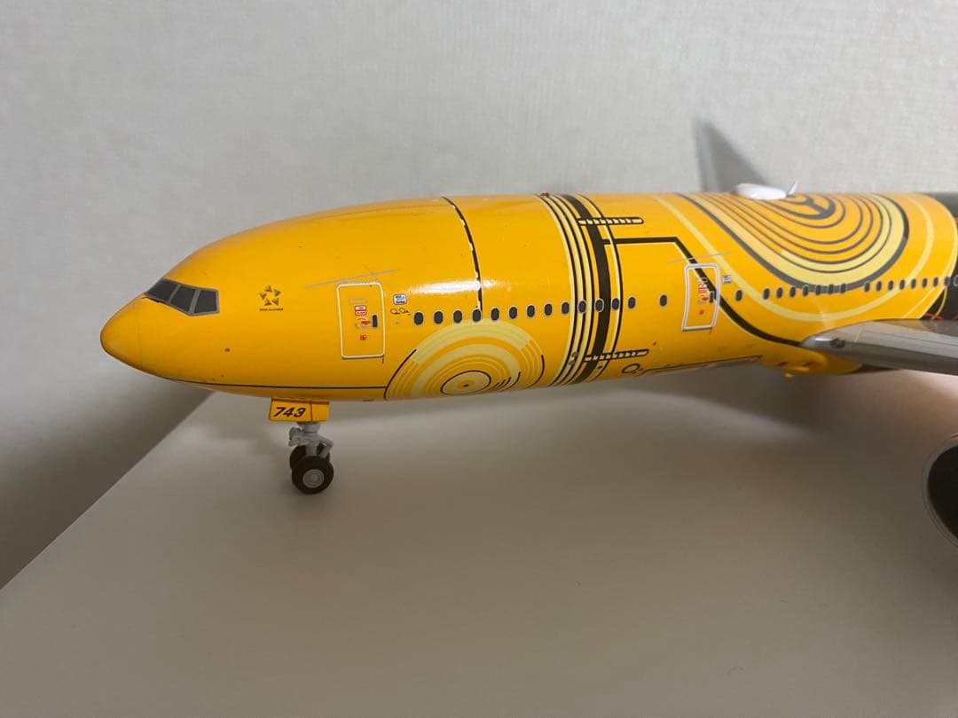 ANA スター・ウォーズ特別塗装機 1/200 3月30日までの出品