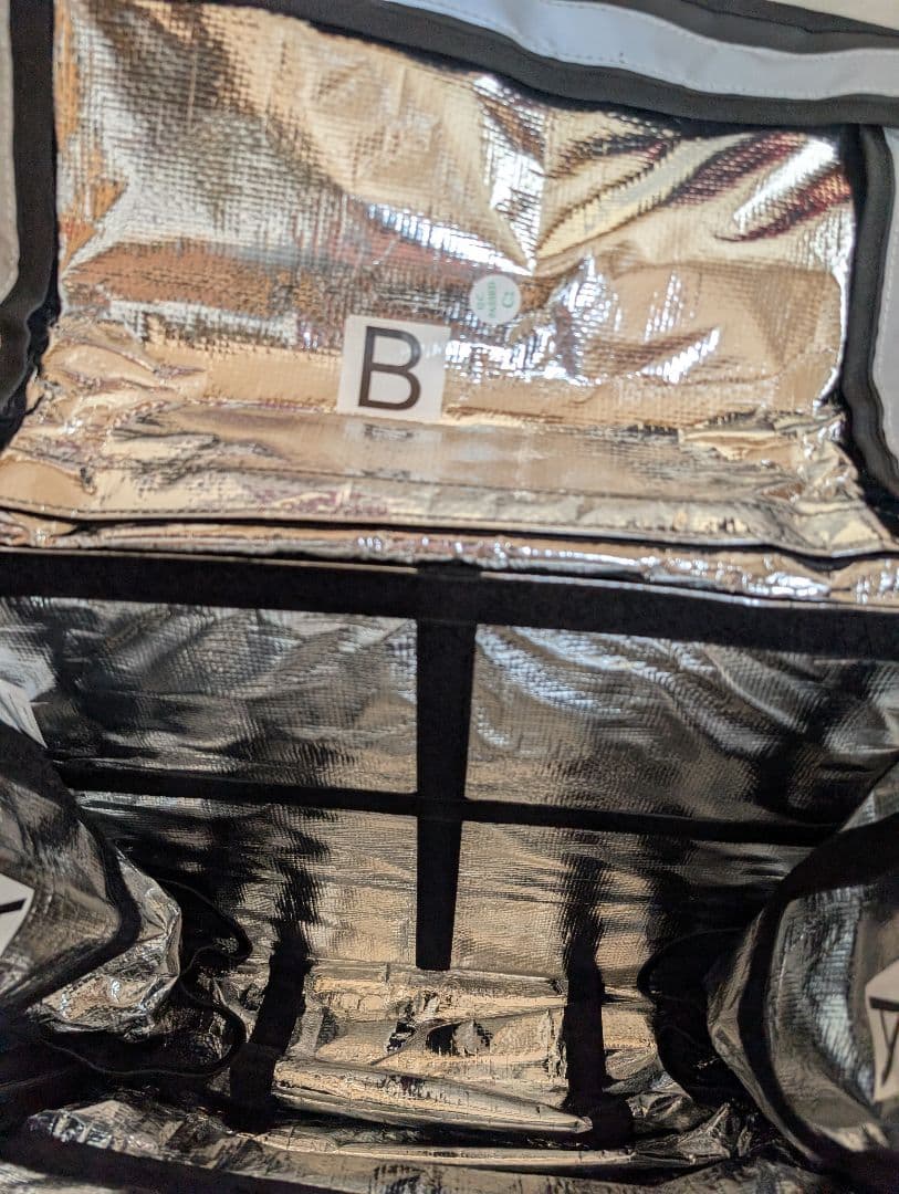 Uber Eats　ウーバイーツ　配達用バック