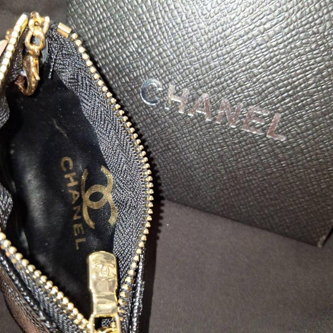 大人気❣️即完売品 CHANELゴールドロゴ ケース ノベルティ ♡