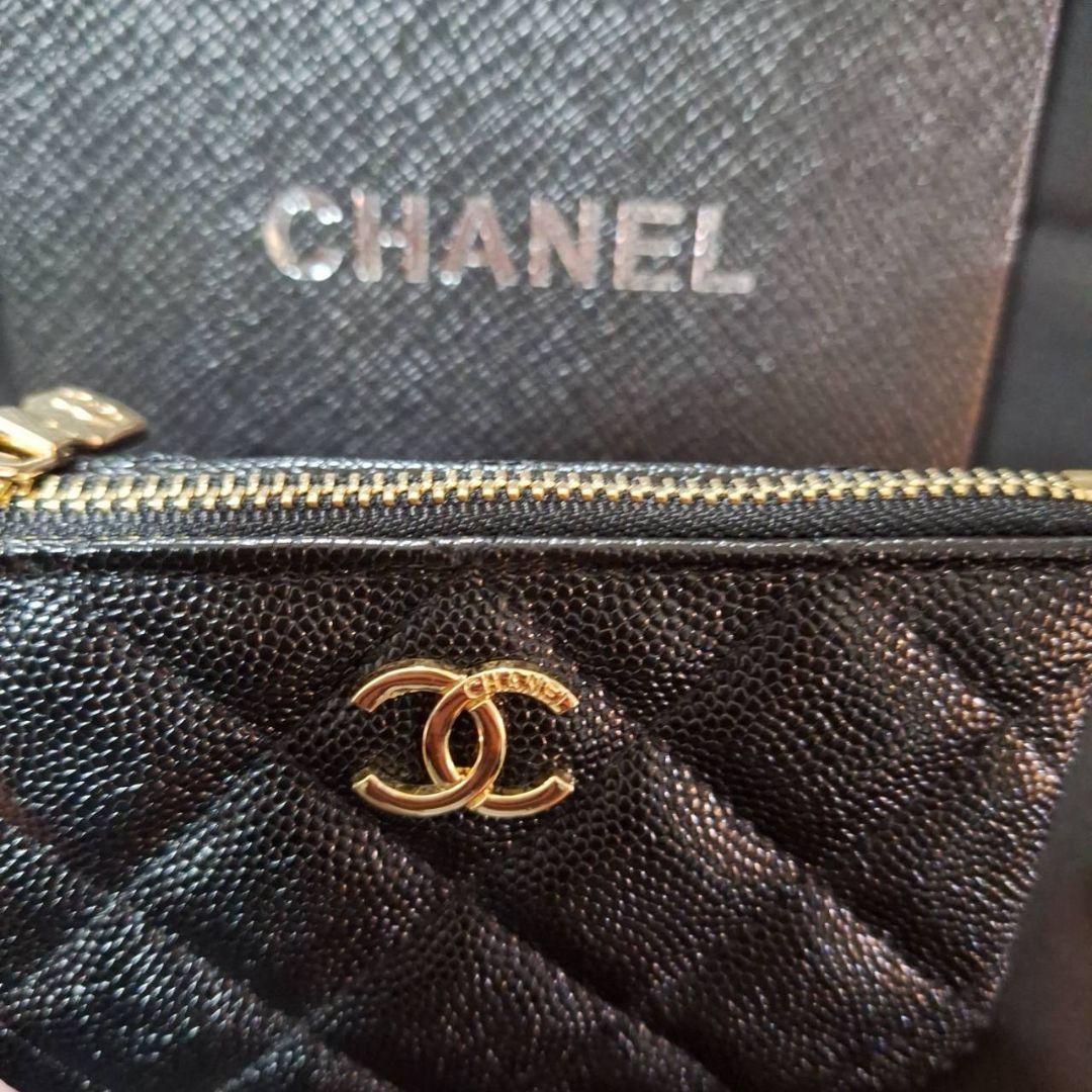 大人気❣️即完売品 CHANELゴールドロゴ ケース ノベルティ ♡