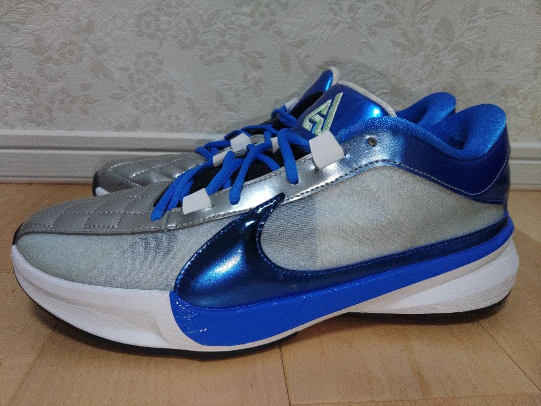 NIKE ZOOM FREAK 5 EP　28cm