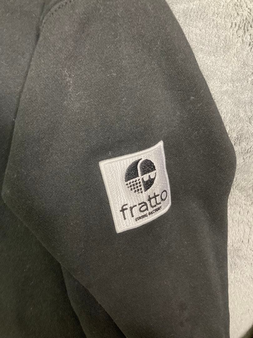 fratto フード付き　シンプルパーカー