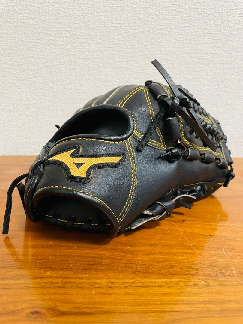 ✨美品✨ミズノ　MIZUNO 野球グローブ　黒　ブラック　即戦力