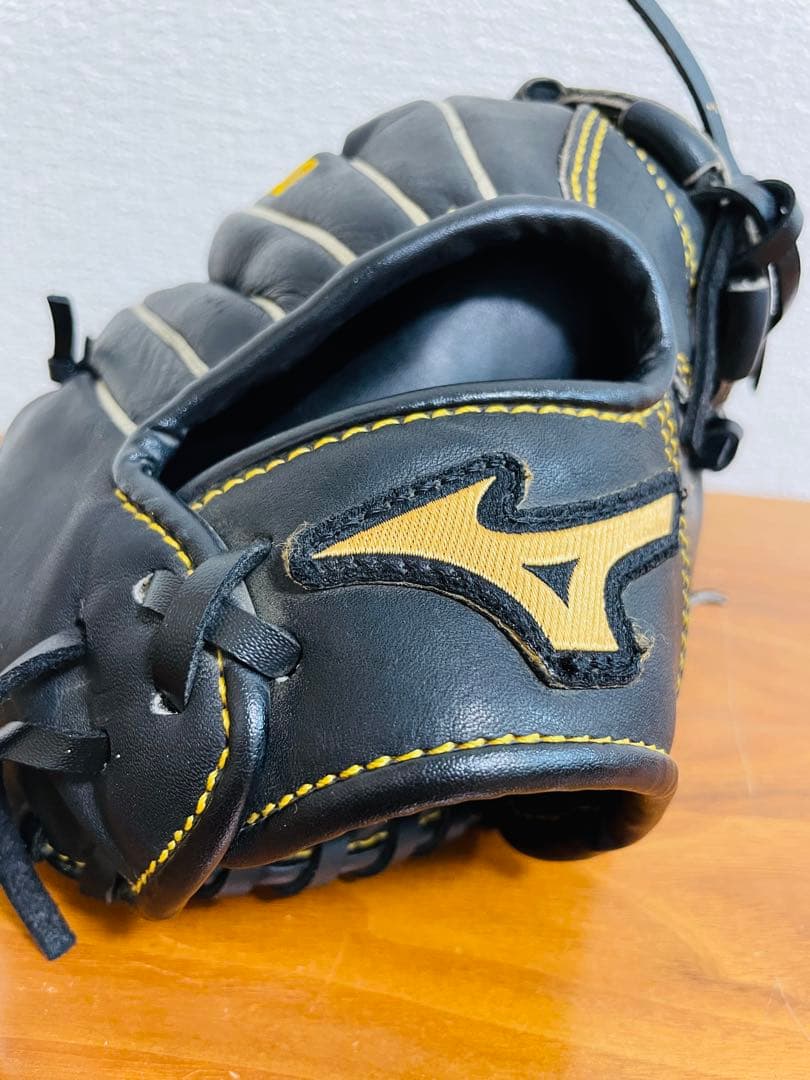 ✨美品✨ミズノ　MIZUNO 野球グローブ　黒　ブラック　即戦力