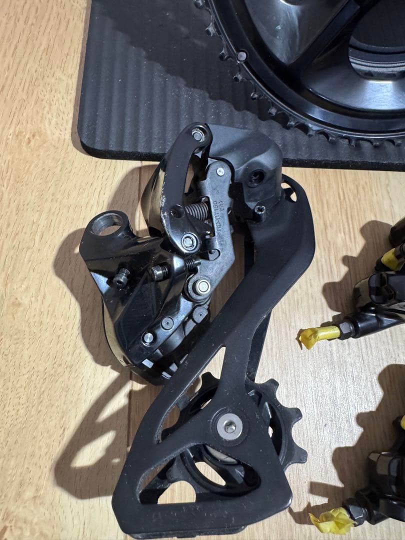 Shimano 105 Di2 コンポーネントセット