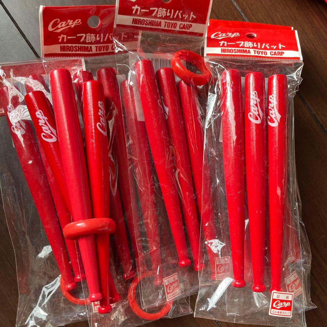 広島東洋カープ　直筆サインボール　10個セット　飾りバット6セット