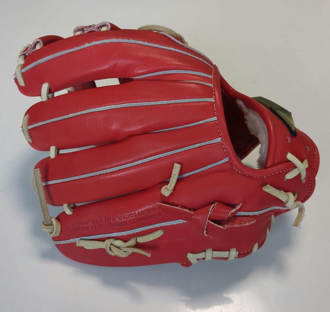 Mizuno Global Elite 赤 軟式グローブ　大人用