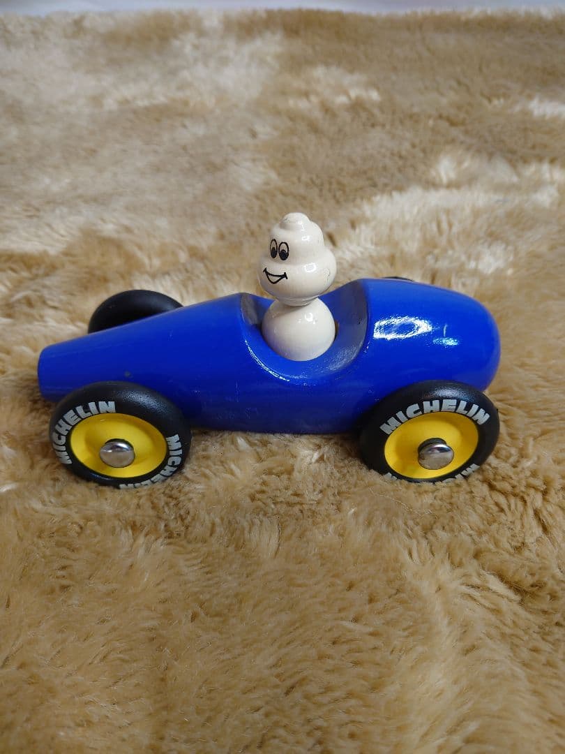 ミシュラン ビバンダム 木製ミニカー飛行機 ３台セット