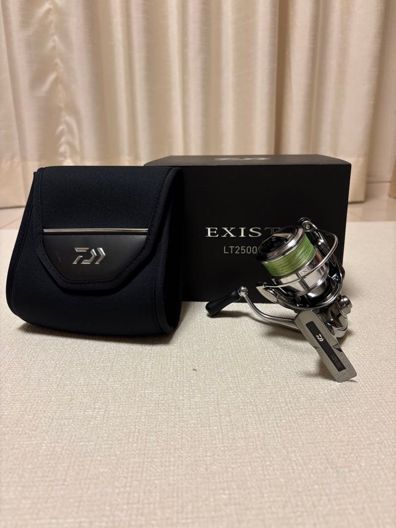22EXIST LT2500S スピニングリール