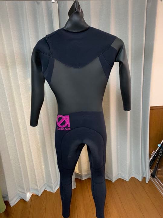 ウェットスーツ　ZERO ONE セミドライ
