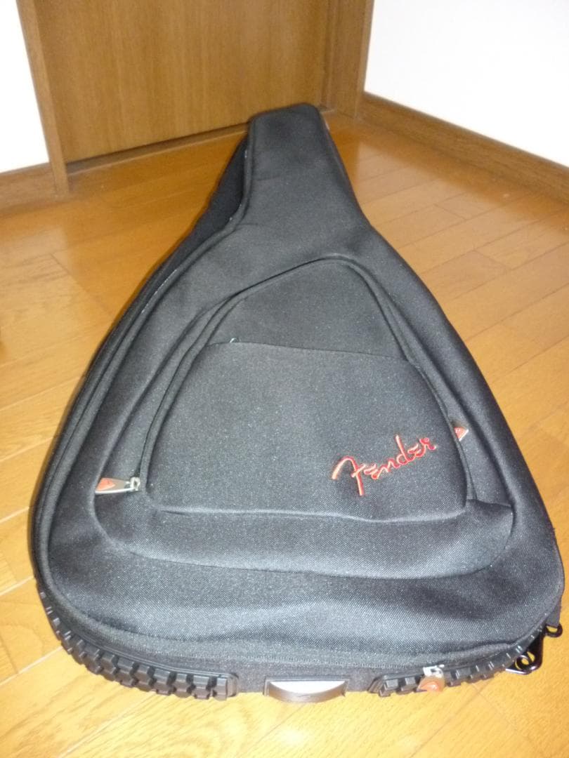 最終値下げ‼️Fender Japan ストラトTシリアル 新品ケース付　美品！