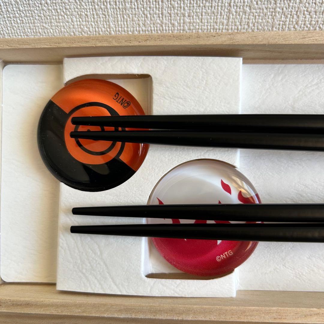 NARUTO THE GALLERY 20周年限定　桐箱入り 箸置き　箸セット