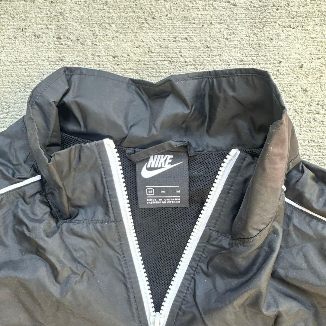 NIKE ナイロンジャケット