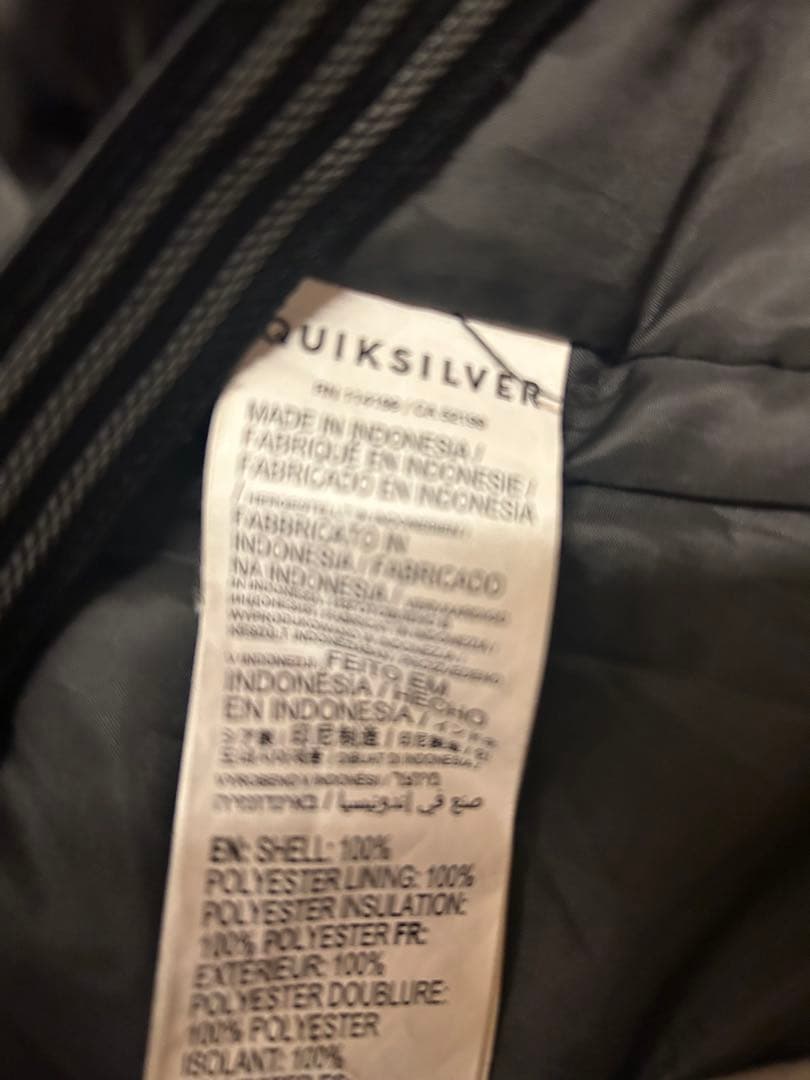 QUIKSILVER MISSION SOLID ジャケット Mサイズ 黒