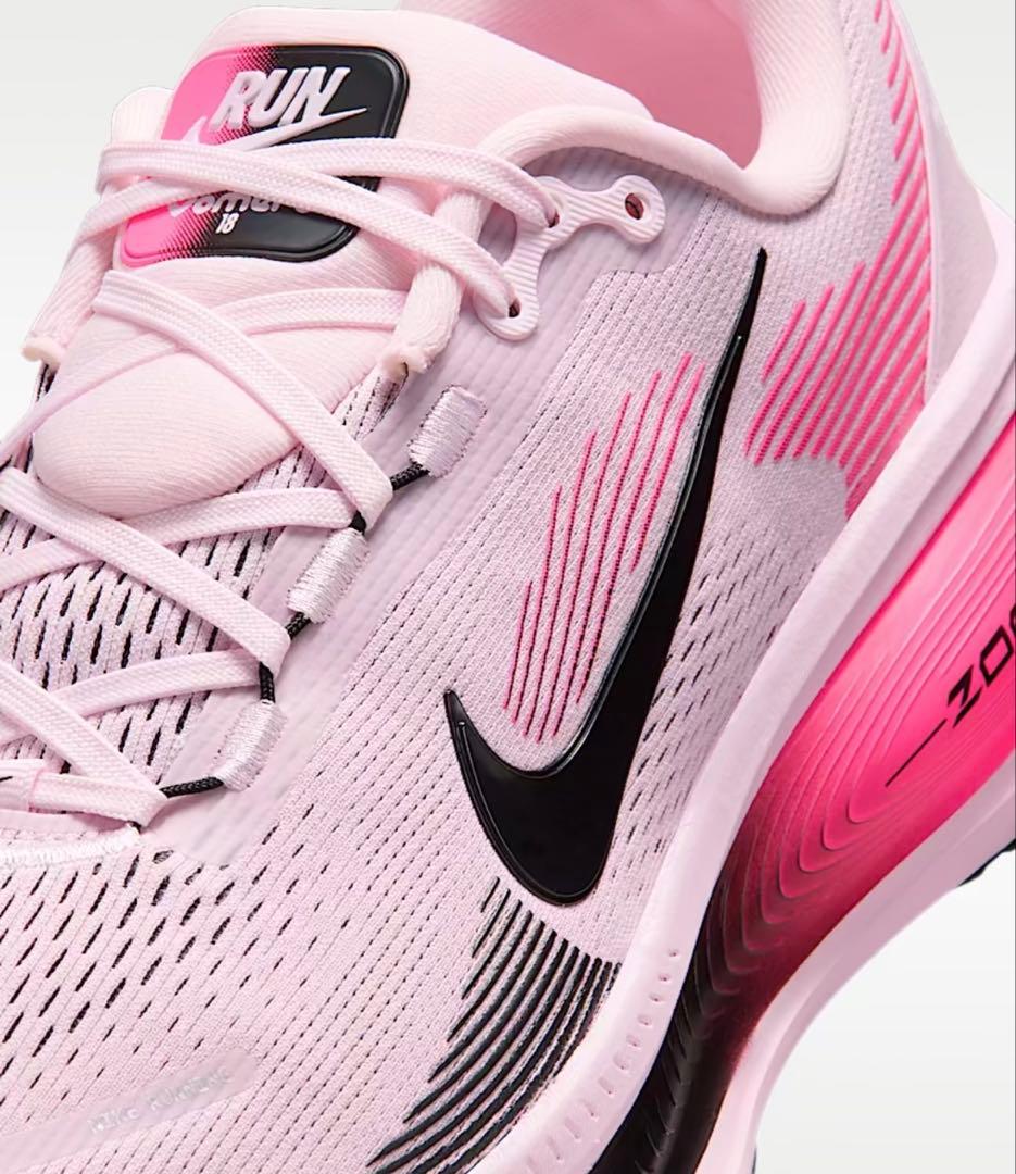 【新品未使用】NIKE ナイキ ボメロ 18 ￼ランニングシューズ ピンク