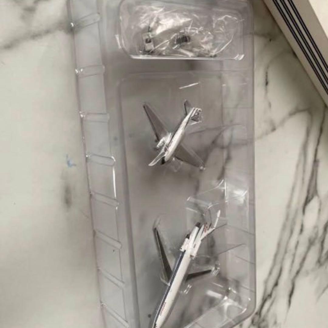 Northeast 1/400 Boeing 737-100モデル機2機セット